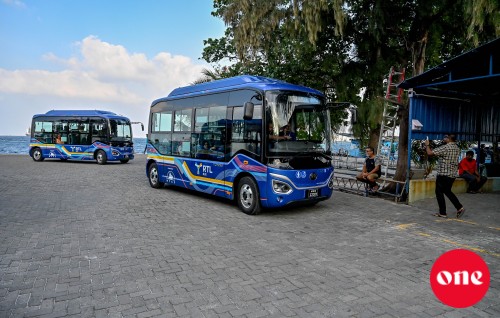 Villimale' ah bahuge hidhumaiy dheyn fashaifi, beynun kuraanee thimaavehtaa rahtehi EV bus
