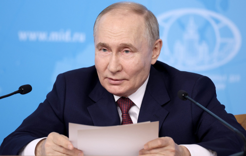 Putin says Ukraine must withdraw troops to start peace talks