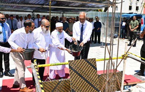 Hulhumale' gai alah binaa kuraa miskithuge bingaa Raees alhuvvaidhevvaifi