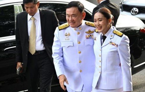Adhuge dhuniye: Thailand ge aa anhen boduvazeerakee konbeyfulheh?