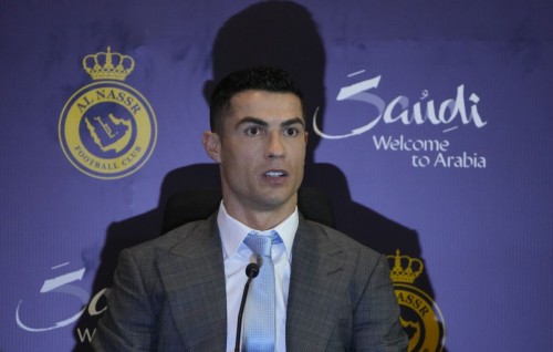 Europe ge hurihaa kaamiyaabee eh hoadhunu, Saudi league aaeku career nimuneekee noon: Ronaldo