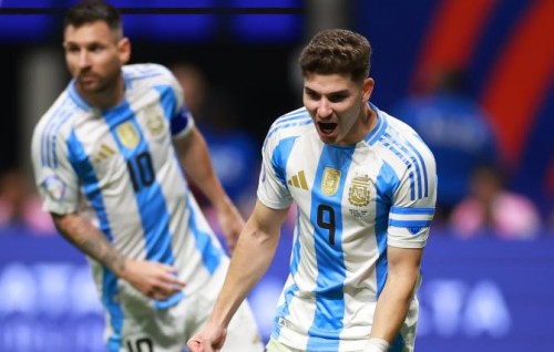 Champion Argentina feshee molhakun, vinaganduge haalathaa medhu kanboduvun!