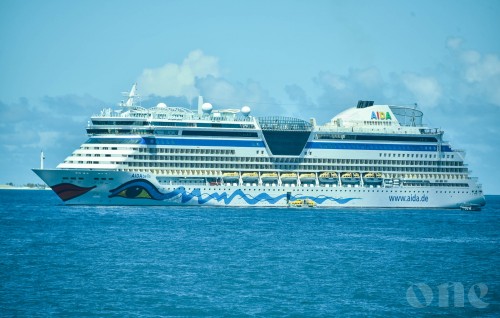 Beyruge tourist ulhandhu thakun nagaa fee thakah midhiya sarukaarun genai badhalu islaahu kuranee