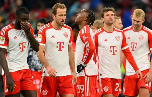Furathama home bayyaaeku Bayern 1 vana aai dhurah!