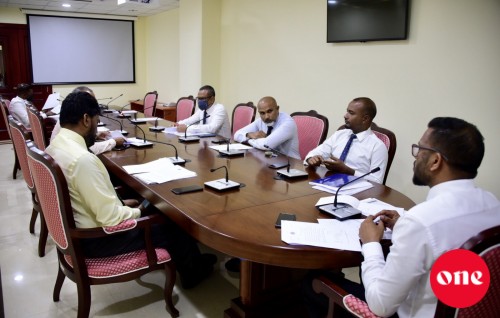 Geaai enme kairin Parking hamajassaidhee, membarunge account thah Majlis inn verify kodhddheyn hushahalhaifi