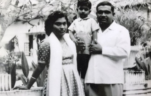 Dhiveheenge dharikolhuthakaai mathikolhuthah  5