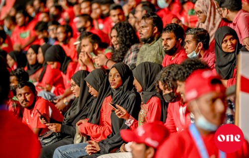 Evvun thah beyhvumugai elhi fivalhu thah uvaalai, supporter in vahdhaigen mubaaraaiy thah baavvan huhdha dheefi