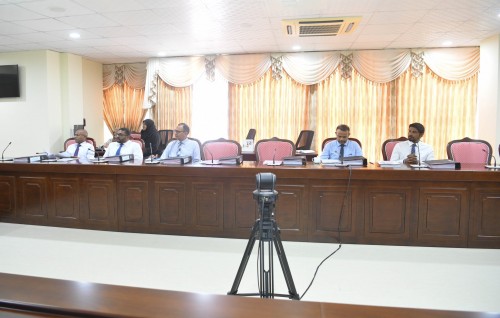 Raees Nasheed ah dhin hamalaage mulhi report hoadhan hushahelhi massalaige bahus sirru koffi