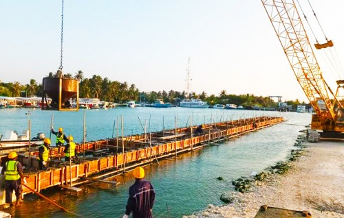 Hinmafushee bandharu ehggamu thoshi lumah, concrete gaa ethurumuge masakkai fashaifi