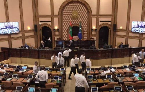Nasheed vakikurun: Ithubaaru neikamuge garaaru gavaidhaa hilaafu kamah bune Afeef jalsaa ninmaalaifi