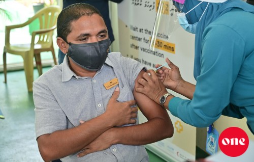 BREAKING: Miadhu 5700 ahvure gina meehun vaccine jehi, jumula 90,000 inn mahchah