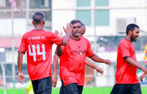 Soccer Mates balikoh, Da Grande fesheee molhakun
