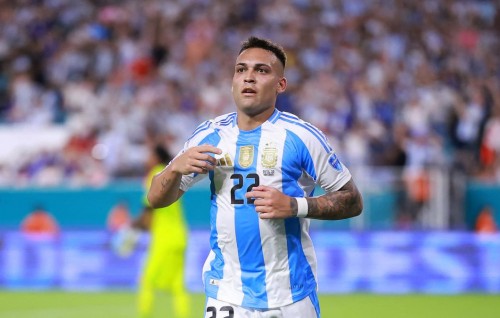 Messi aniyaagai, Martinez ge goal thakun Argentina ah furihama record eh