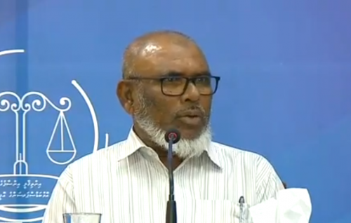 GDH. thinadhoon meehun beyli haadhisaa: Alhugandu dhuvahakuves naasirah maafeh nukuraanan: Aaadhanbe