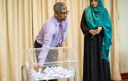 Sarukaaruge haradhugai mi aharu hajjah fonuvaa 50 meehun guruathun kanda'alhaifi