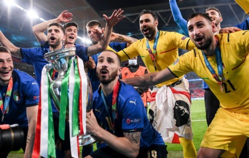 EURO final adhadhu thakun: Shauguveri!