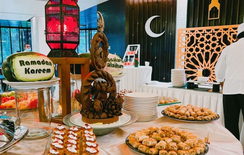 Jen in Roadha veelaigen Shangrilla Dubai hotel gai chuttee heydhakollumuge furusathu