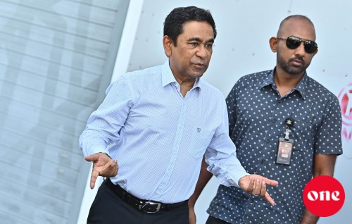 November 3 aa gulhigen Yameen ge serious thuhumatheh, India ah neyngi raahjje ethere'eh nuveveyne!