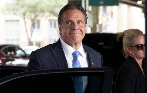Jinsee furahssaara kurikan saabithuvumun New York ge Governor magaamun isthiufaa dhevvaifi