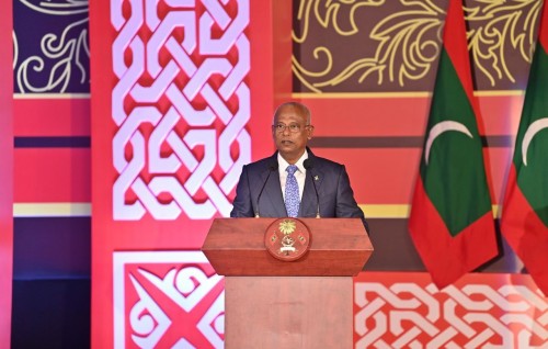 Dhivehi gaumiyyathah oiy emme bodu nurakkalakee fikuree hanguraama: Raees