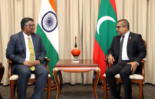 Dhe gaumah faidhaahuri kankamugai dhivehi sarukaaraa eku massakaiykuraanan: India High Commissioner
