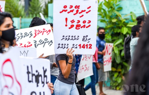 #OnePhoto: Rape adhi jinsee aniyaathakaa dhekolhah voice of children ge dhevana muzaaharaa