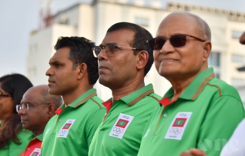 Evan Naseem maraali dhuvahakee Raees Maumoon ge verikamugai aniyaaverikan hahdhufahana alhai dhiya eh dhuvas: Nasheed