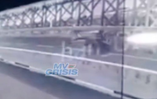 Highway accident: Maruvi meehaage gaimathin dhiya cycle dhuvvi speed hoadhanee
