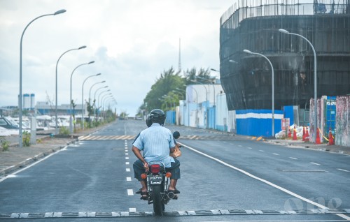 Zinmaa adhaakuran noosverinnah vehicle dhuhveyne: MMC