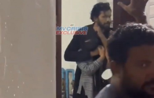 Anhenaku raheenu kurun: Firihen meehaa hayyaru gai huhtaa haalu dheravegen anehkaaves faruvaa dhenee