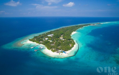 Foreigner with COVID-19 symptoms found at Kuramathi resort isolated, resort closed down