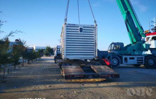 Fenaka sends generators to Makunundhoo and Thinadhoo