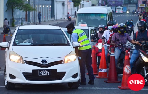 Cycle ah 3 aharu, Car ah 5 aharu vefaivaa nama ethere nukureveyne 