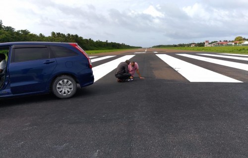 Hanimaadhoo airport vegendhaanee uthuruge tourism ge engine ah: India