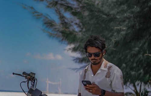 Ungoofaaru gai feenan goss ulhunu zuvaanaku maruvejje