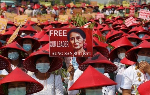 Myanmar gai kuramundhaa muzaaharaa thereyah badi jahai 18 meehaku maraalaifi
