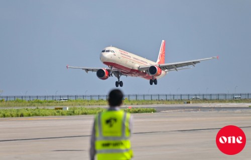 #OnePhoto : Vaccine ge furathama shipment genaun, ummeedheh!