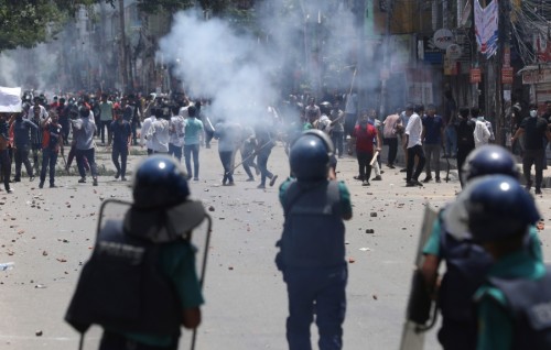 Bangladesh gai thibi dhivehi dharivarun ah curfew gadi thakugai beyrah nukuthumah luithakeh dheefi