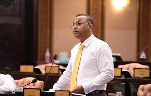 Adhun hussain ge hissaa onna kunfunyah dhinee khiyaanaathu ge faisaa noon kamah kanda'alhaifi