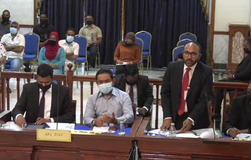 Kafaalaathuge dhashun dhookollumashaai hukum faskohddhinumah Raees Yaameen ge faraathun Supreme Court ah hushahalhaifi