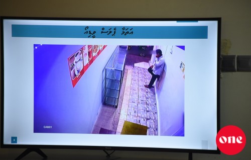 Majlis Raees ah dhin hamalaa aa gulhigen ithuru baegge macchah dhauvaakuran fonuvaifi