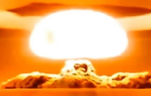 Adhuge dhuniye: America aai Russia ge Nuclear hanguraamaehgge natheejaa fenigendhaanee kon sifayakah?