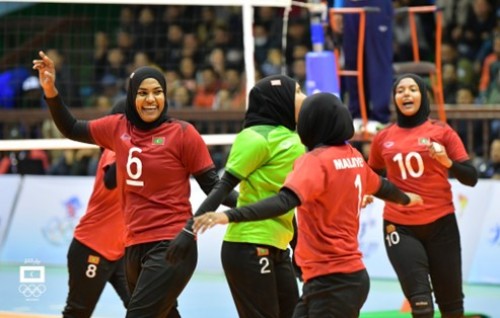 Mi aharu libunu bainalaguvaamee match thakaaeku anhen volley team ah ithubaaru