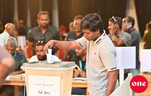 Hiyaalu hoadhumuge aanmu vote negumuge bill Raees thasdheegu kurahvaifi