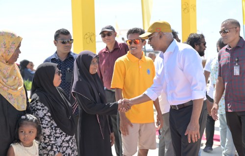 Kureege sarukaaru thakun siyaasathuge dhashun nama naalaafuttah tharahgee annaanee adhives 15 aharu fahun: Raees
