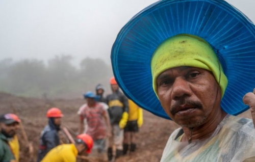 At least 22 dead, dozens trapped in deadly India landslide