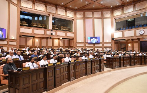 Sharuee dhaairaage verinnaai Majilis members ge musaara kuda kureven neiy kamah majilis in faaskoffi