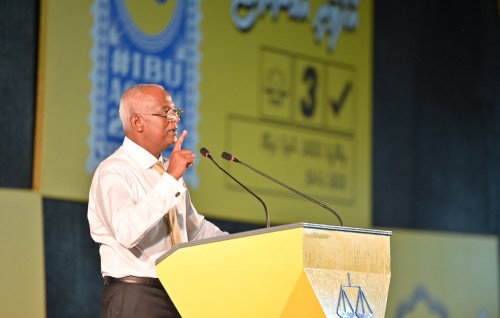 Dhekunu bagaavaathaa gulhigen sarukaarun Thinadhoo falhukolli massalaigai Raees ma'aafah edhivadaigenfi
