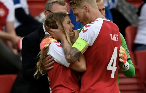 Simon Kjær: Hageegee captain eh!