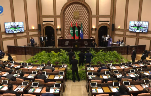 Riyaasee bayaanah huras elhi members nerumah Jalsa medhukandaalaifi